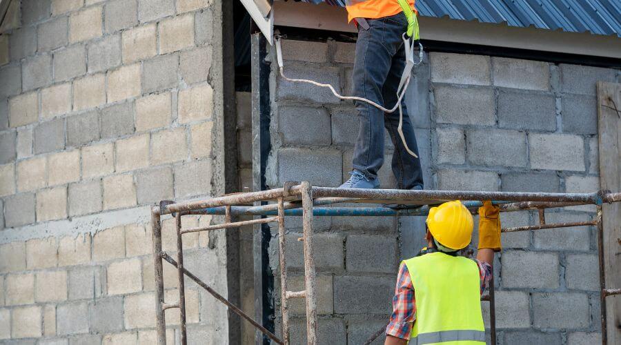 Professional residential roofers in La Prairie, IL